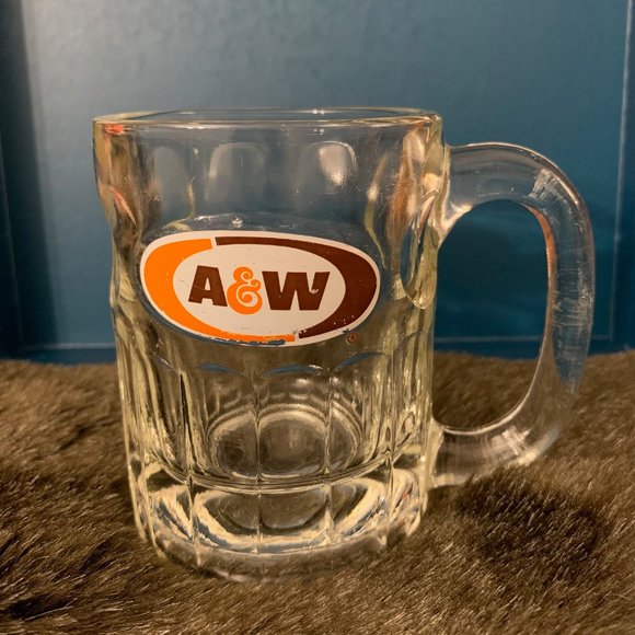 Vintage A&W Root Beer Mugs - Set of 2 - Picture 4 of 5